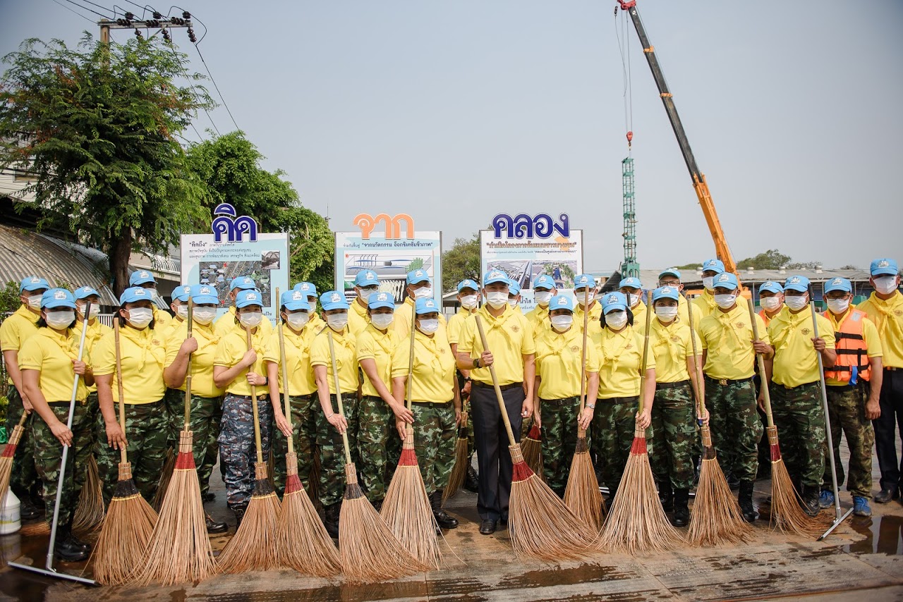 Ying Charoen Market 05